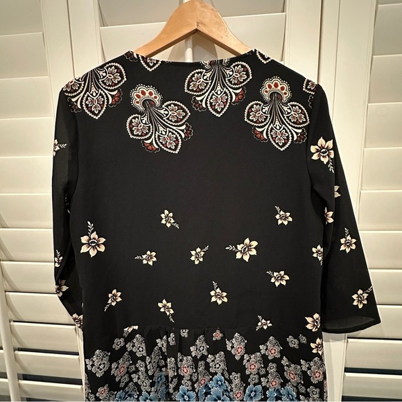 Bershka Women’s Black Floral Paisley Print Short Dress V Neckline sz L - Picture 10 of 10